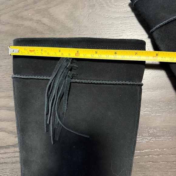 UGG Emerie Knee High Flat Boots Black Genuine Suede Tassel Charm Size 9 - Picture 12 of 12